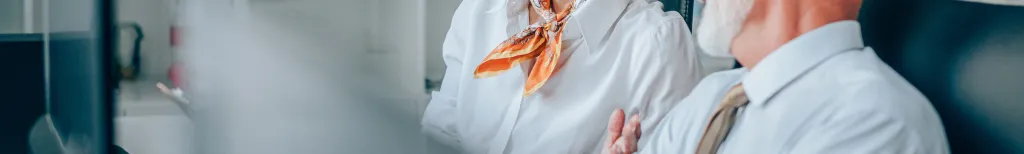 Tomber amoureux au travail : comment équilibrer amour et carrière ?